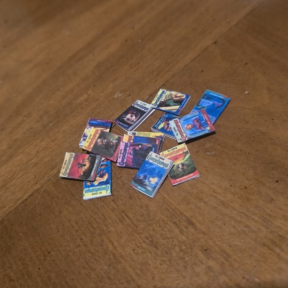 Other - Goosebumps Miniature Book Lot Size 1:12 Scale (15 Pieces)